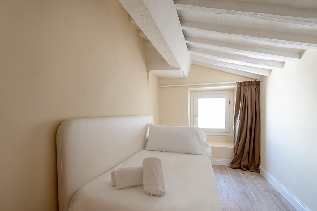 Residenza D'Epoca La Basilica Bed & Breakfast ฟลอเรนซ์ ภายนอก รูปภาพ